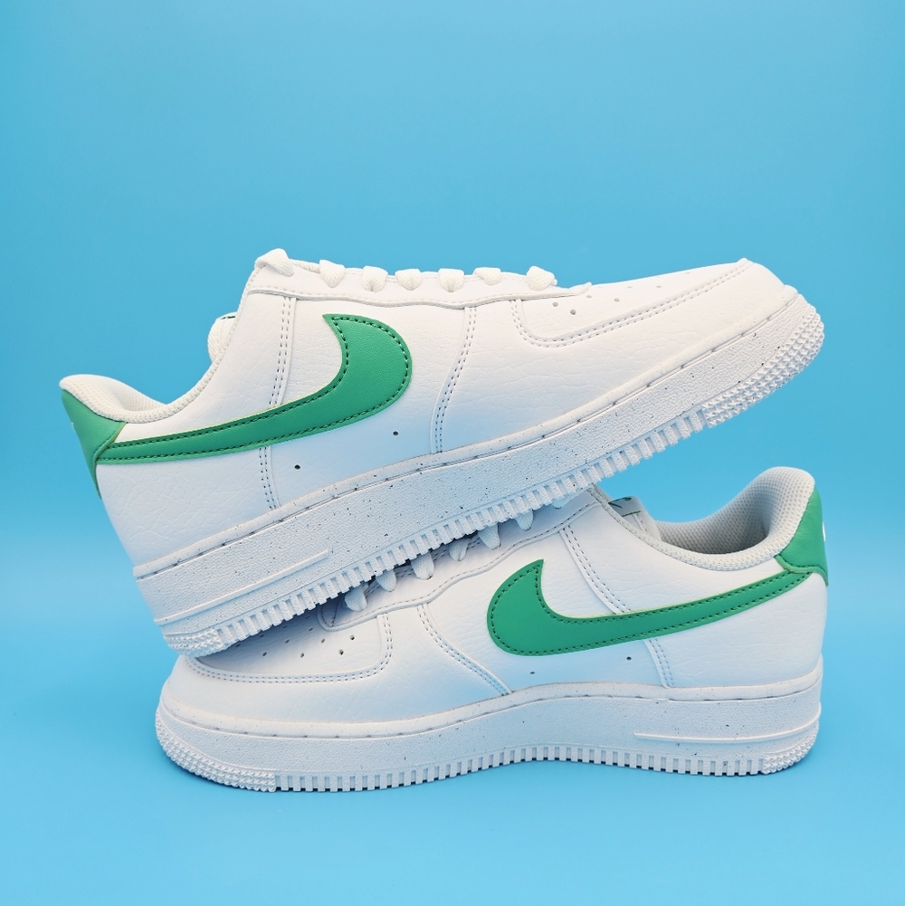 NIKE AIR FORCE 1 '07 SE NN White/Stadium Green Women's Shoes DV3808 -108 #i2 - Picture 3 of 8